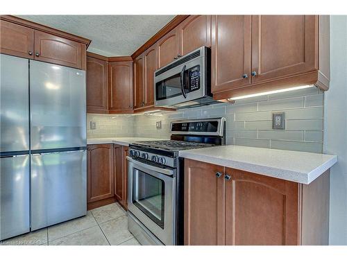 123 Coulas Crescent, Waterford, ON - Indoor Photo Showing Kitchen