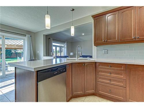 123 Coulas Crescent, Waterford, ON - Indoor Photo Showing Kitchen