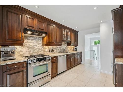 1129 Shaw Street, Oakville, ON - Indoor Photo Showing Kitchen