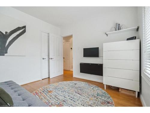 1129 Shaw Street, Oakville, ON - Indoor Photo Showing Bedroom