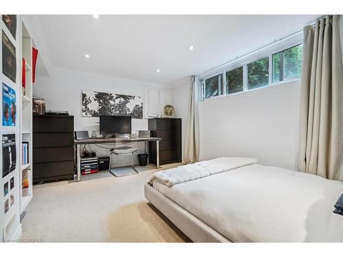 1129 Shaw Street, Oakville, ON - Indoor Photo Showing Bedroom