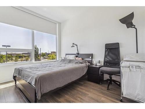 248-2481 Taunton Road Road, Oakville, ON - Indoor Photo Showing Bedroom