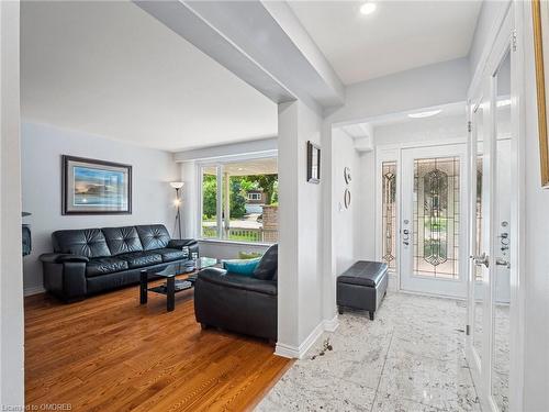 2215 Springfield Court, Mississauga, ON - Indoor Photo Showing Living Room