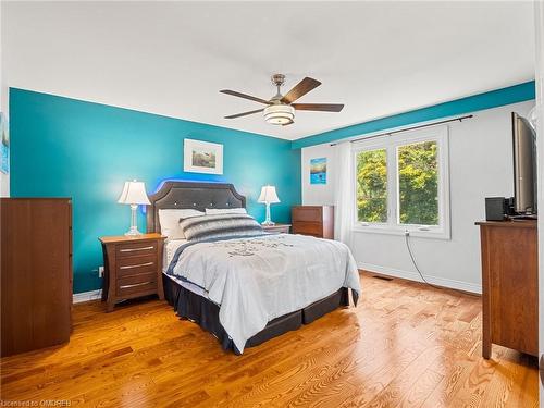 2215 Springfield Court, Mississauga, ON - Indoor Photo Showing Bedroom