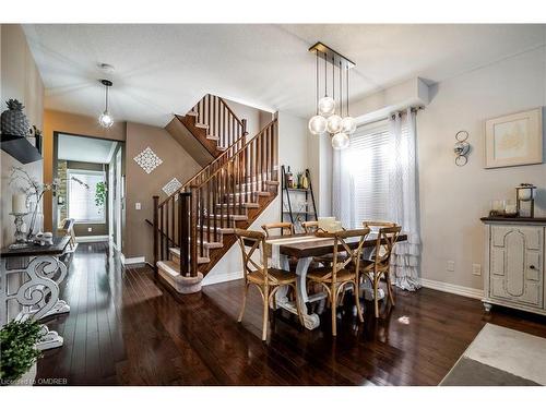 44 Forbes Terrace, Milton, ON - Indoor Photo Showing Dining Room