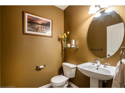 44 Forbes Terrace, Milton, ON - Indoor Photo Showing Bathroom