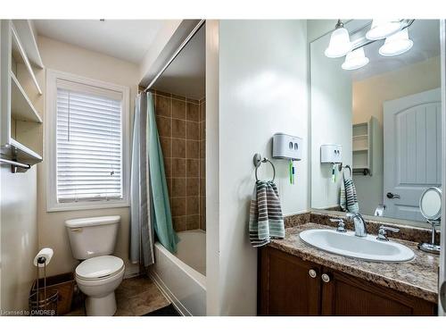 44 Forbes Terrace, Milton, ON - Indoor Photo Showing Bathroom