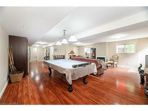 18 Martha Court, Fenwick, ON - Indoor Photo Showing Kitchen