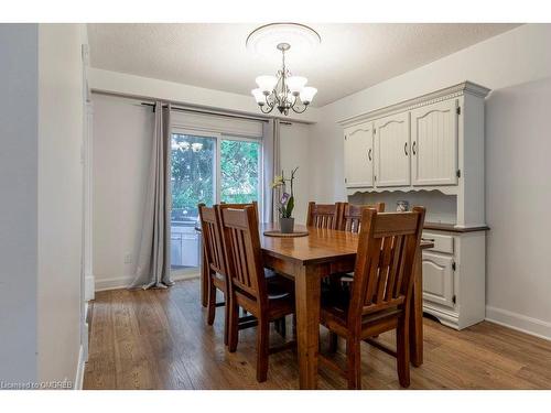 4018 Kingston Court, Burlington, ON - Indoor Photo Showing Dining Room