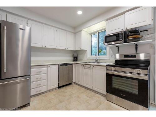 4018 Kingston Court, Burlington, ON - Indoor Photo Showing Kitchen With Double Sink