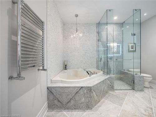 212 Lakeside Avenue, Burlington, ON - Indoor Photo Showing Bathroom