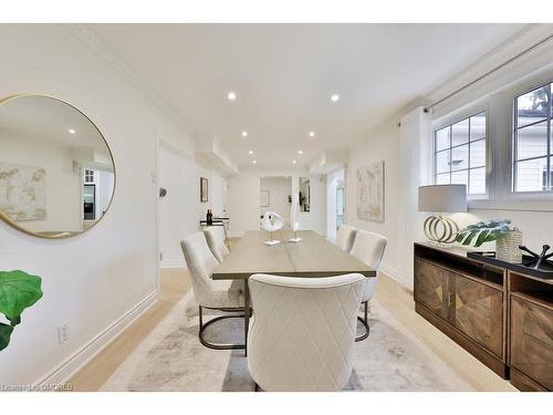 1316 Cambridge Drive, Oakville, ON - Indoor Photo Showing Dining Room