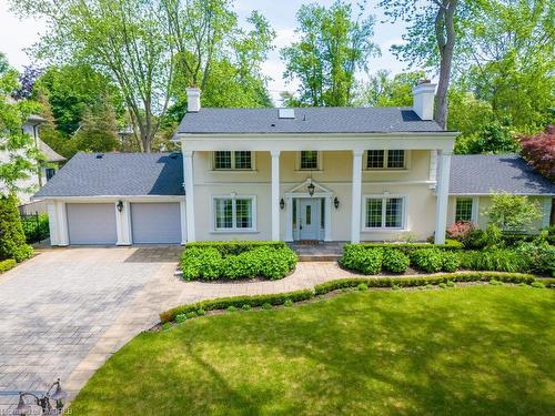 1316 Cambridge Drive, Oakville, ON - Outdoor With Facade