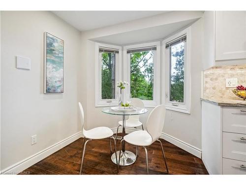 3-1513 Upper Middle Road, Burlington, ON - Indoor Photo Showing Dining Room