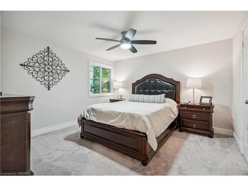 3-1513 Upper Middle Road, Burlington, ON - Indoor Photo Showing Bedroom