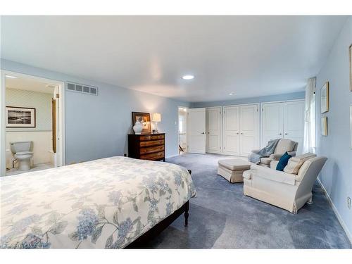 431 Pomona Avenue, Burlington, ON - Indoor Photo Showing Bedroom