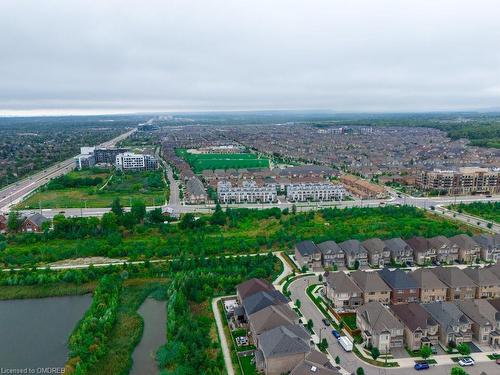 423-102 Grovewood Common, Oakville, ON - Outdoor With View