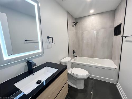 110R Deschene Avenue, Hamilton, ON - Indoor Photo Showing Bathroom