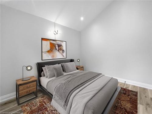 110R Deschene Avenue, Hamilton, ON - Indoor Photo Showing Bedroom