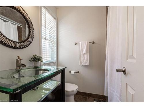 1227 Nathaniel Crescent, Burlington, ON - Indoor Photo Showing Bathroom