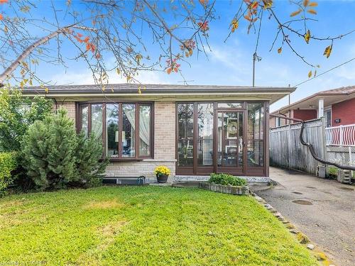 71 Wheatsheaf Crescent, Toronto, ON - Outdoor