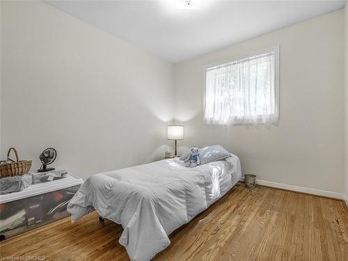 71 Wheatsheaf Crescent, Toronto, ON - Indoor Photo Showing Bedroom