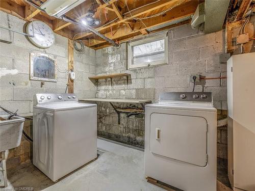 71 Wheatsheaf Crescent, Toronto, ON - Indoor Photo Showing Laundry Room