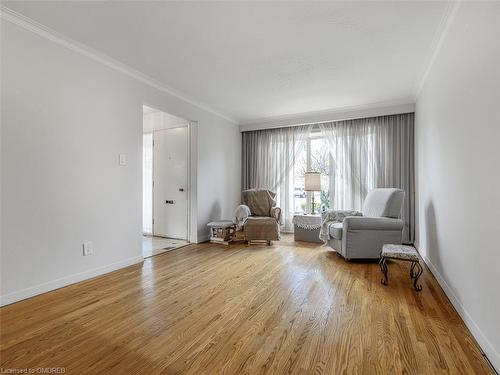 71 Wheatsheaf Crescent, Toronto, ON - Indoor Photo Showing Other Room