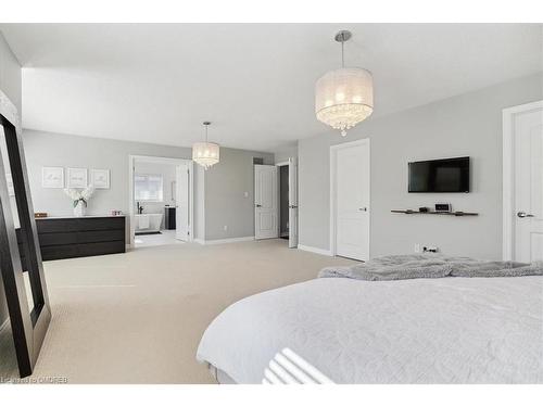 2420 Spring Meadow Way, Oakville, ON - Indoor Photo Showing Bedroom