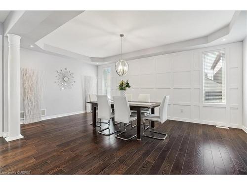 2420 Spring Meadow Way, Oakville, ON - Indoor Photo Showing Dining Room