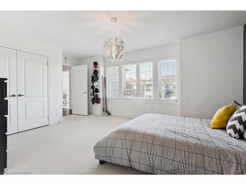 2420 Spring Meadow Way, Oakville, ON - Indoor Photo Showing Bedroom