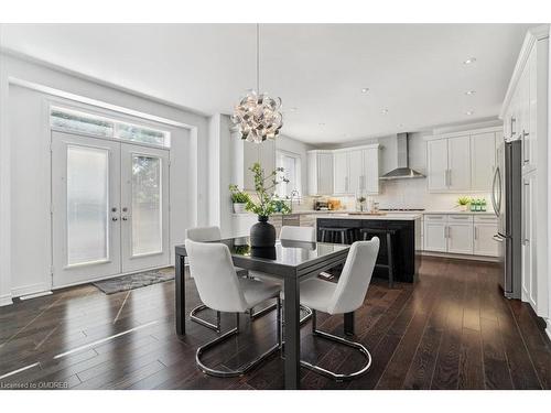 2420 Spring Meadow Way, Oakville, ON - Indoor Photo Showing Dining Room