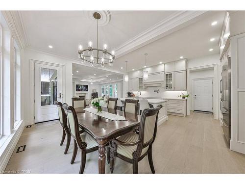 2409 Lakeshore Road, Burlington, ON - Indoor Photo Showing Dining Room