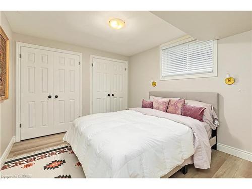 78 Connor Avenue, Collingwood, ON - Indoor Photo Showing Bedroom