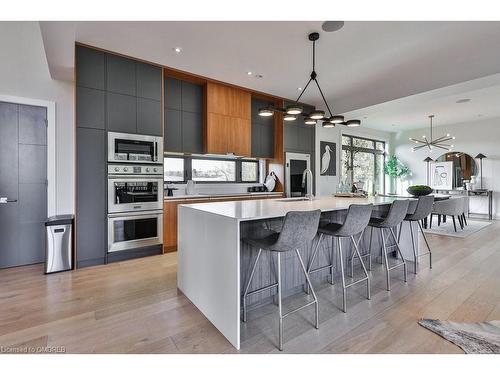 3232 20 Side Road, Milton, ON - Indoor Photo Showing Kitchen With Upgraded Kitchen