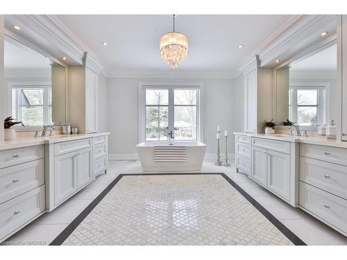 1389 Weaver Avenue, Oakville, ON - Indoor Photo Showing Bathroom