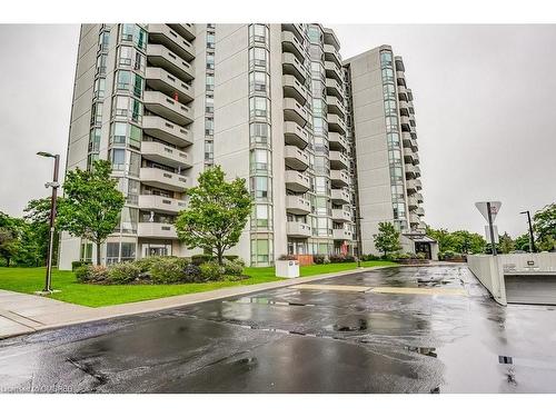 402-5070 Pinedale Avenue, Burlington, ON - Outdoor With Balcony With Facade