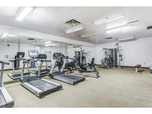 402-5070 Pinedale Avenue, Burlington, ON - Indoor Photo Showing Gym Room