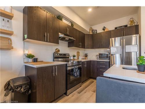 202-6591 Montrose Road, Niagara Falls, ON - Indoor Photo Showing Kitchen With Stainless Steel Kitchen