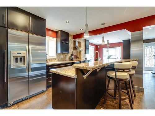 1125 Grandeur Crescent, Oakville, ON - Indoor Photo Showing Kitchen With Stainless Steel Kitchen With Upgraded Kitchen