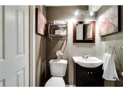 1125 Grandeur Crescent, Oakville, ON - Indoor Photo Showing Bathroom