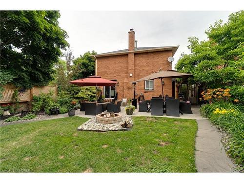 1125 Grandeur Crescent, Oakville, ON - Outdoor