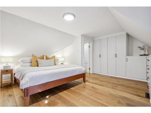 18 Earnbridge Street, Toronto, ON - Indoor Photo Showing Bedroom