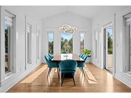 9256 First Line, Milton, ON - Indoor Photo Showing Dining Room