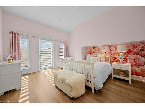 9256 First Line, Milton, ON - Indoor Photo Showing Bedroom