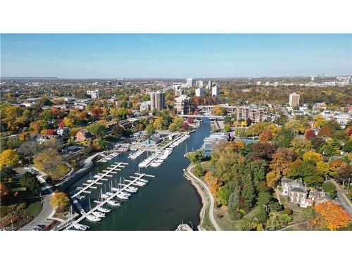 417-185 Robinson Street, Oakville, ON - Outdoor With View