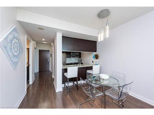 710-1055 Southdown Road, Mississauga, ON - Indoor Photo Showing Dining Room