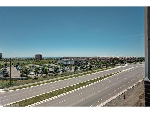 417-102 Grovewood Common, Oakville, ON - Outdoor With View