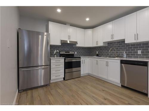 Main Flr-554 Mary Street, Hamilton, ON - Indoor Photo Showing Kitchen With Upgraded Kitchen