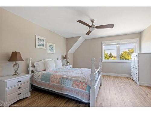 363 Walton Street, Oakville, ON - Indoor Photo Showing Bedroom